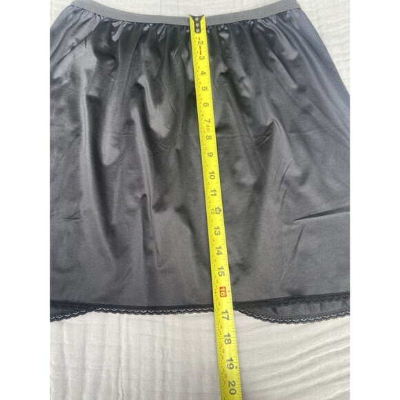 Vintage Vanity Fair Satin Mini Skirt Half Slip Women Large Black Nylon Lace Trim - Picture 10 of 11